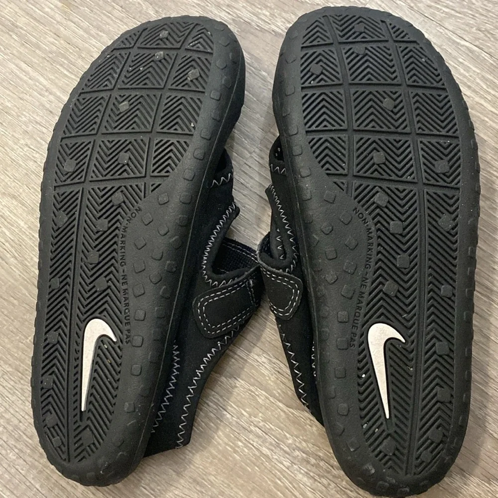 Nike Size 2Y Watershoes.  Used in great condition
